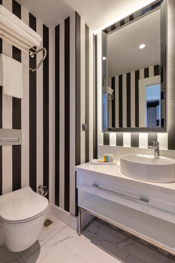 Motif Hotel Çeşme Luaran gambar