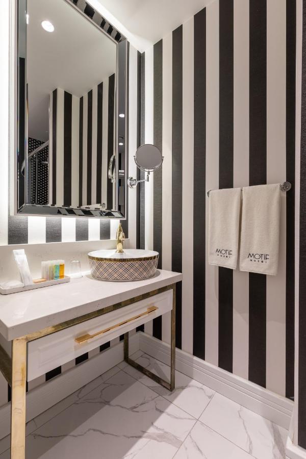 Motif Hotel Çeşme Luaran gambar