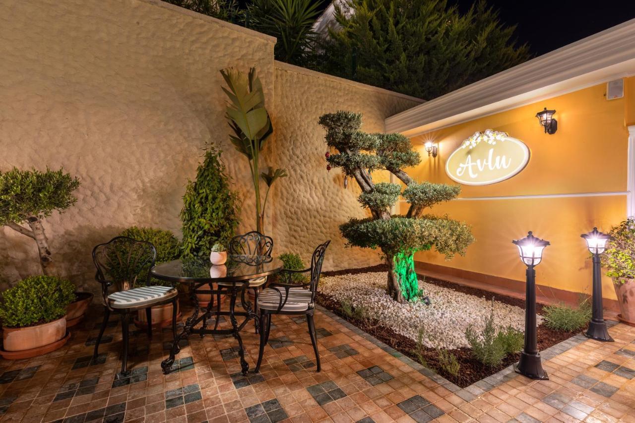 Motif Hotel Çeşme Luaran gambar