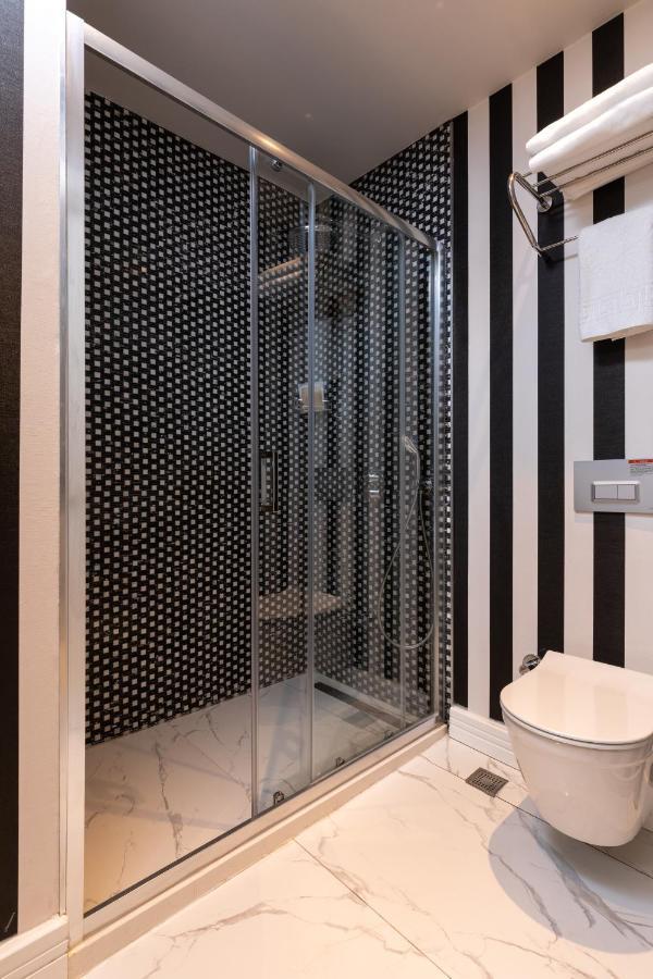 Motif Hotel Çeşme Luaran gambar