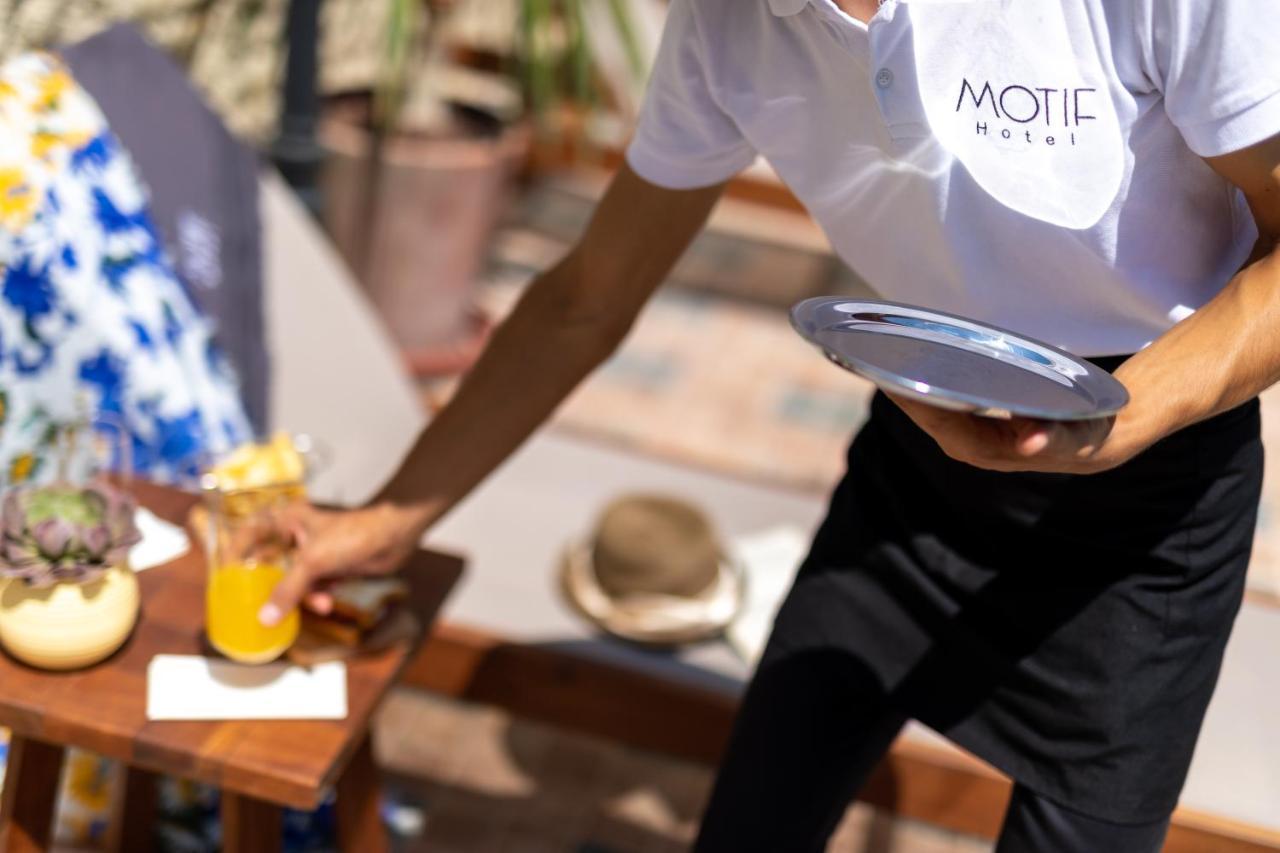 Motif Hotel Çeşme Luaran gambar