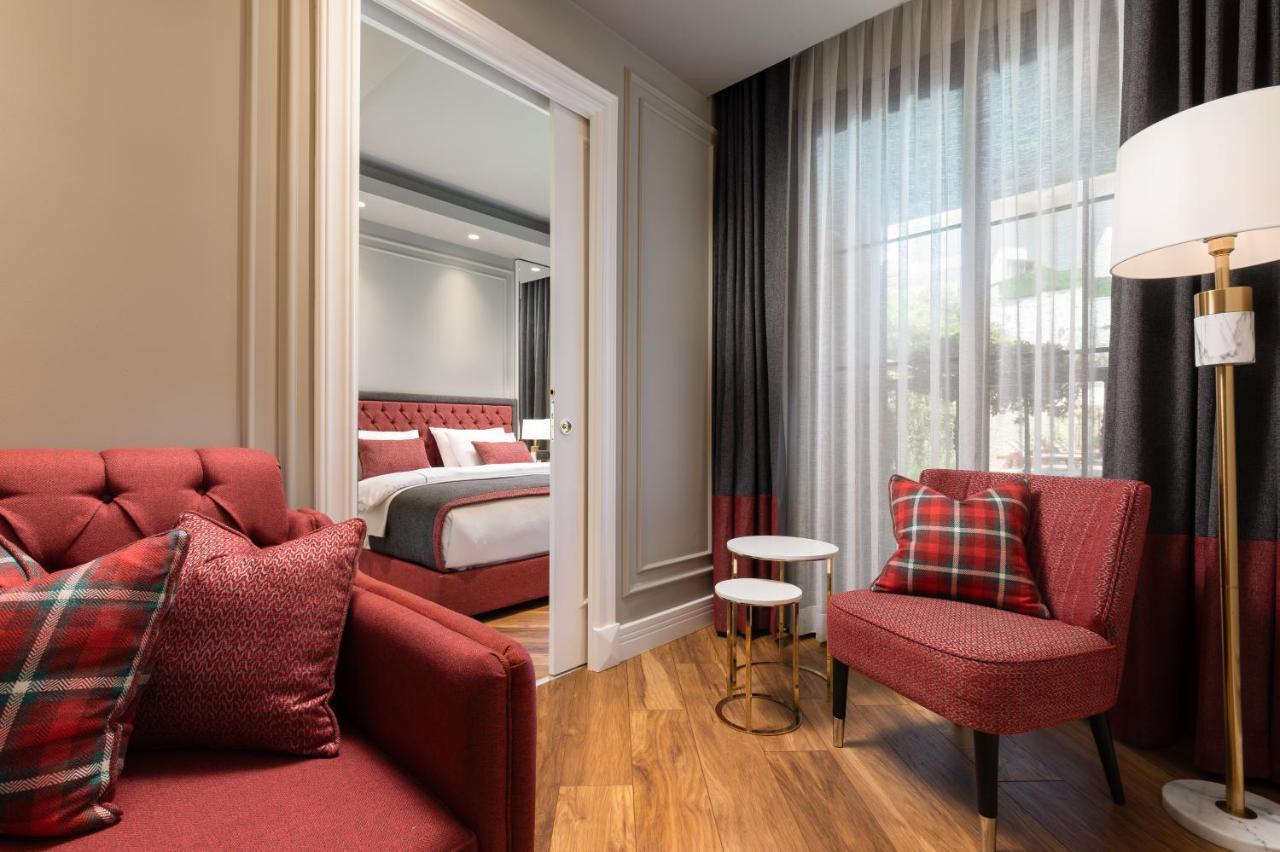 Motif Hotel Çeşme Luaran gambar