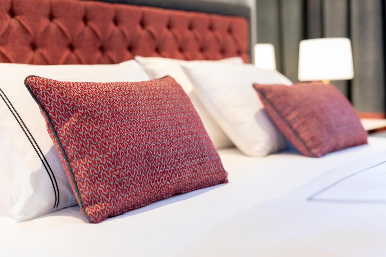 Motif Hotel Çeşme Luaran gambar